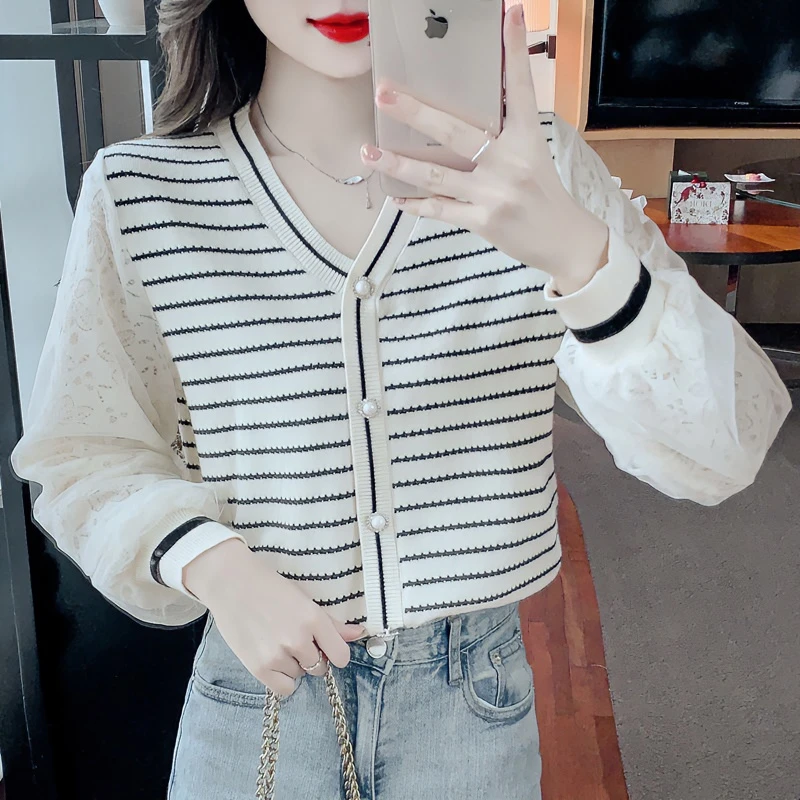 蕾丝雪纺袖条纹显瘦时尚V领拼接针织套头衫春秋新款小香风百搭