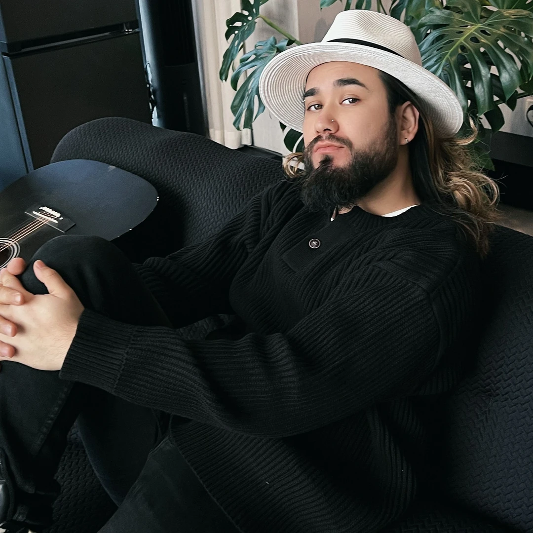 时尚百搭休闲设计感圆领半开衫毛衣535