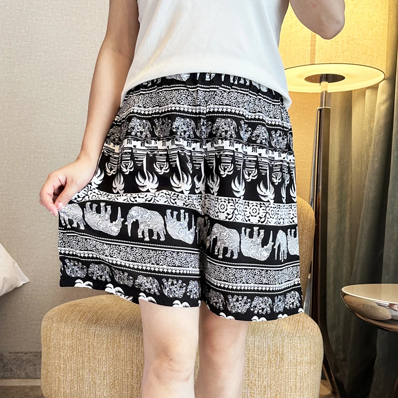 百搭碎花女夏凉薄款棉绸短裤人造棉沙滩裤睡裤宽松家居大码休闲裤