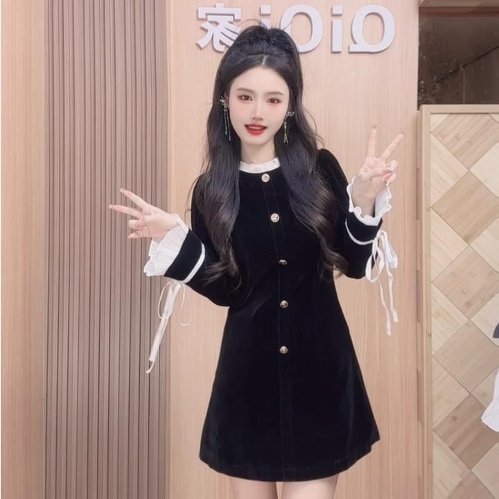 QiQi家 艾莉丝秋季新款小香风显瘦气质减龄连衣裙