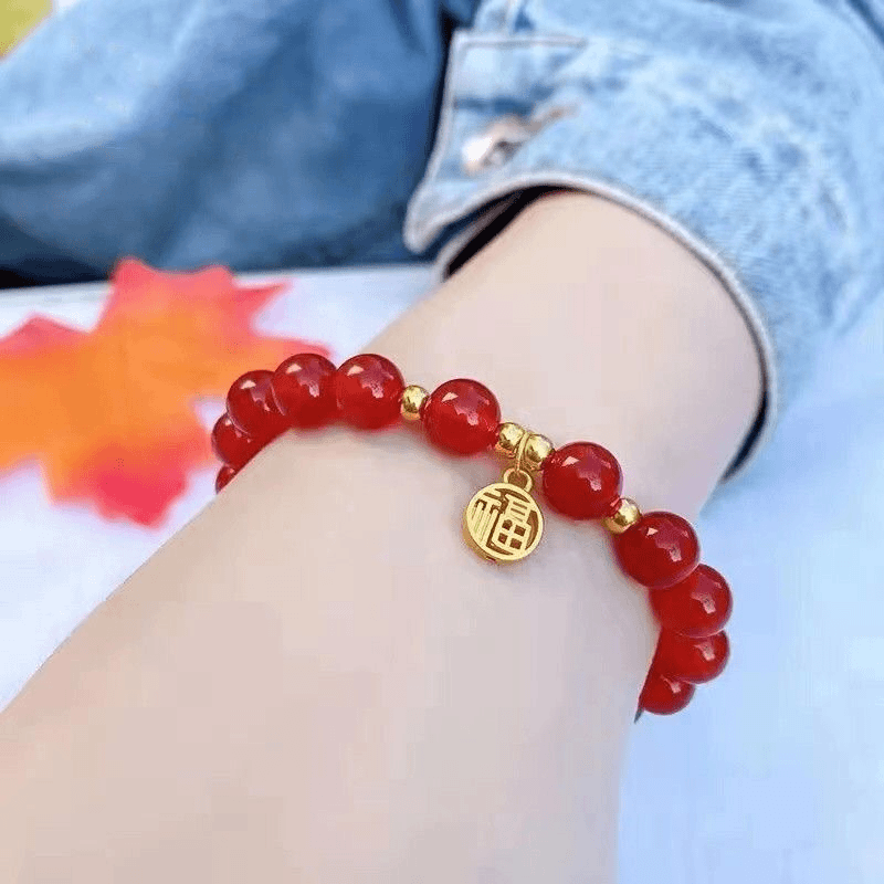 福牌水蜜桃串珠手链女小众设计高级感轻奢手串手饰品