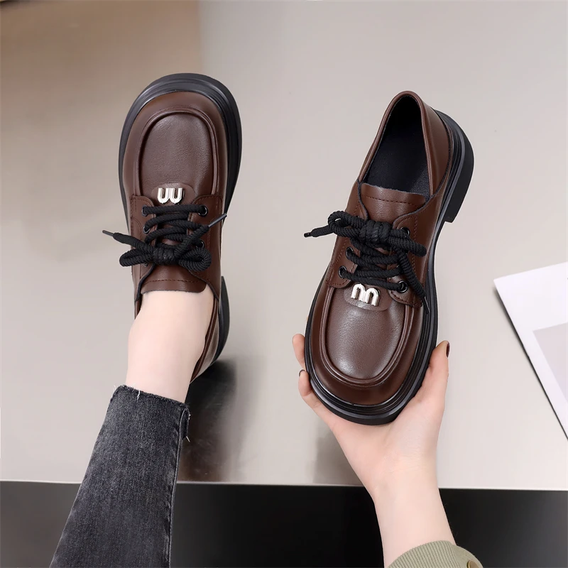 2024新款时尚小皮鞋