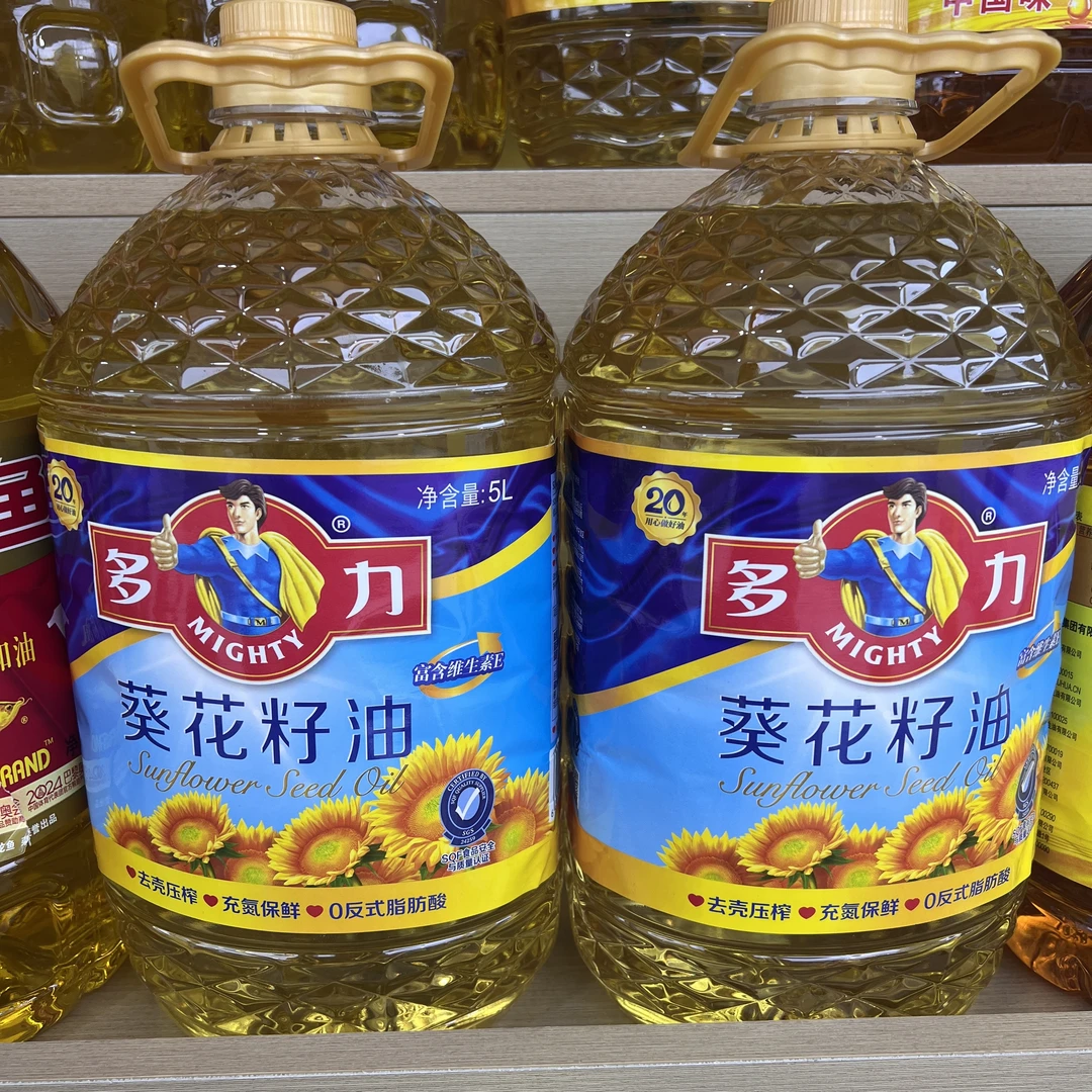 多力葵花籽油5L 82元/桶