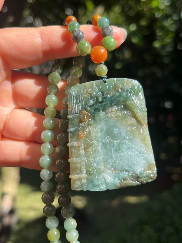 翡翠Ａ货【古书】 尺寸：52-40-10