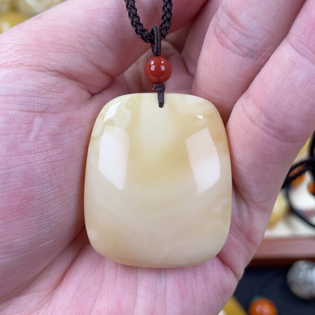 【闪购商品】琥珀手链未镶嵌牌子