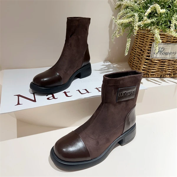 【璐然圣创】简约百搭拼接弹力一脚蹬羊京绒休闲靴9348