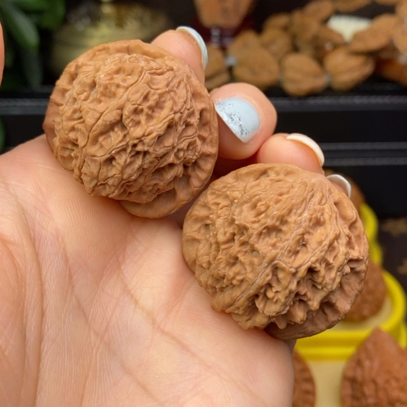 【闪购商品】文玩核桃把件灵**子血麒麟