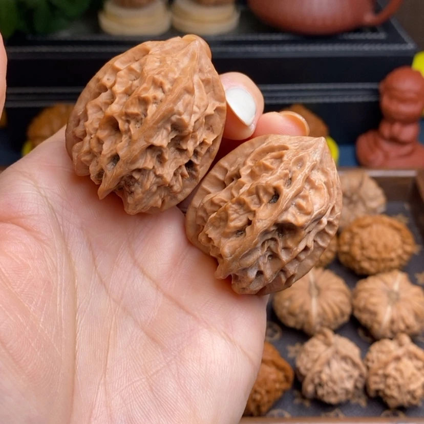 【闪购商品】文玩核桃把件龙骨37