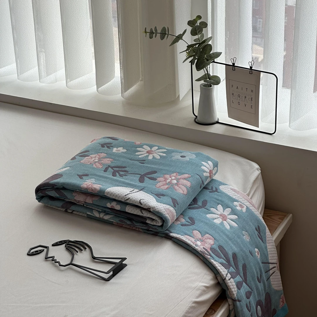 【京かわ会社】多层纱布盖毯150*200cm 蓝色小兔