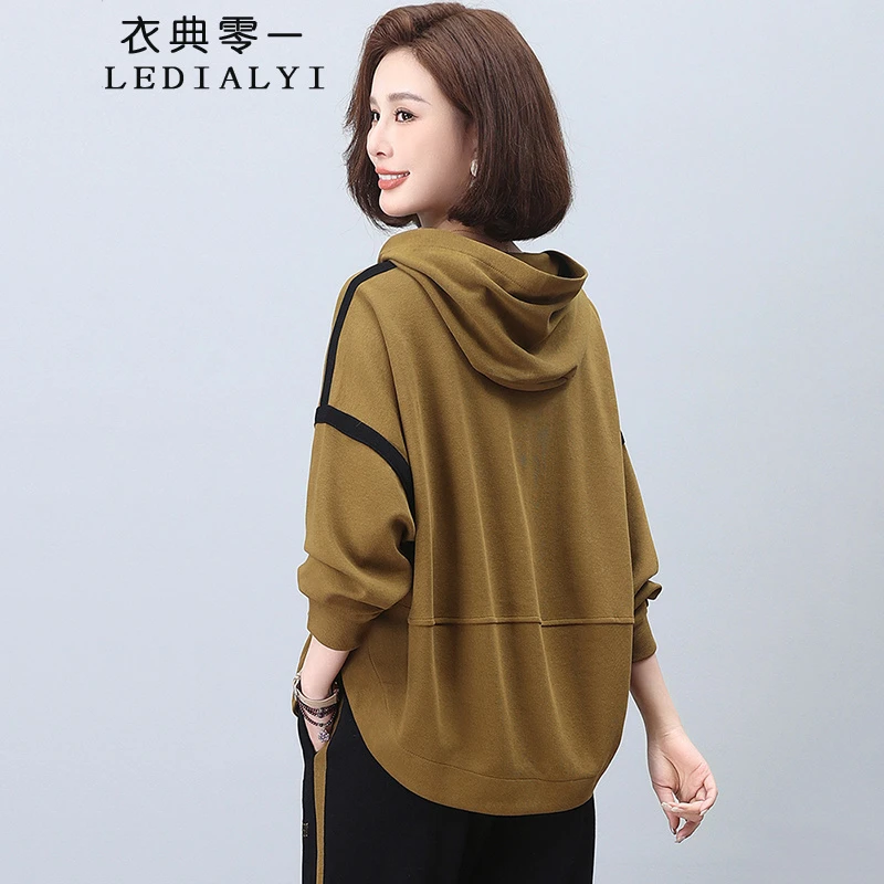 卫衣女春秋款2025新款薄款连帽大码短款宽松中年妈妈休闲套头上衣