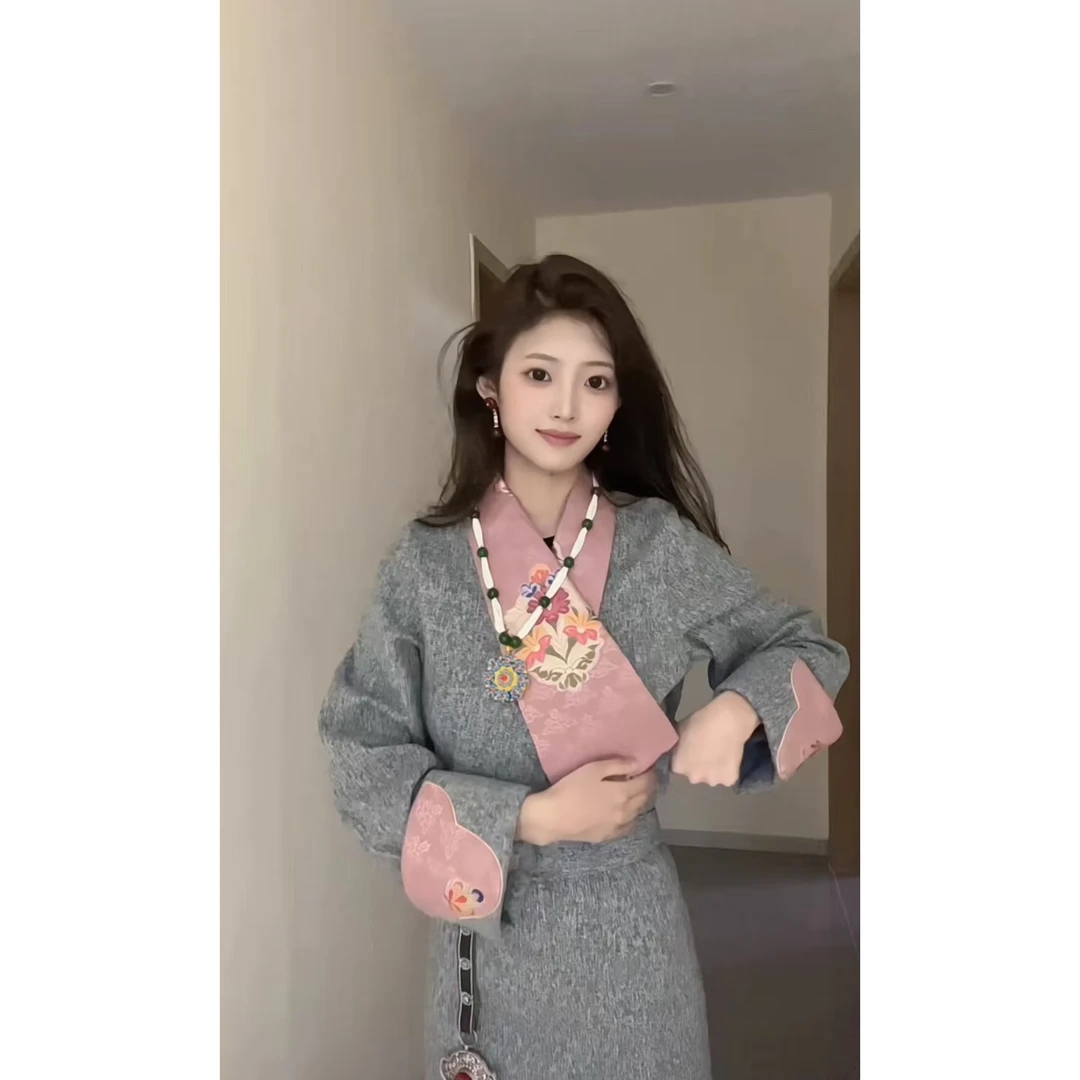 德吉 ｜藏式加绒呢子西藏服秋冬长款博拉气质时尚重工加厚设计感