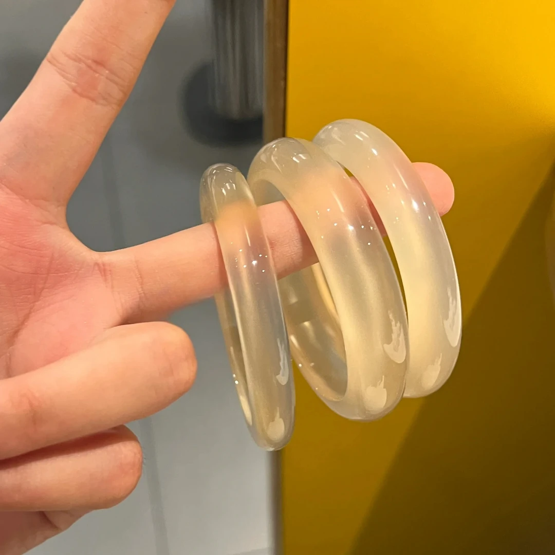天然正品浅香槟马料玉髓冰透手镯玛瑙玉髓玛瑙玉镯女款多样性发一
