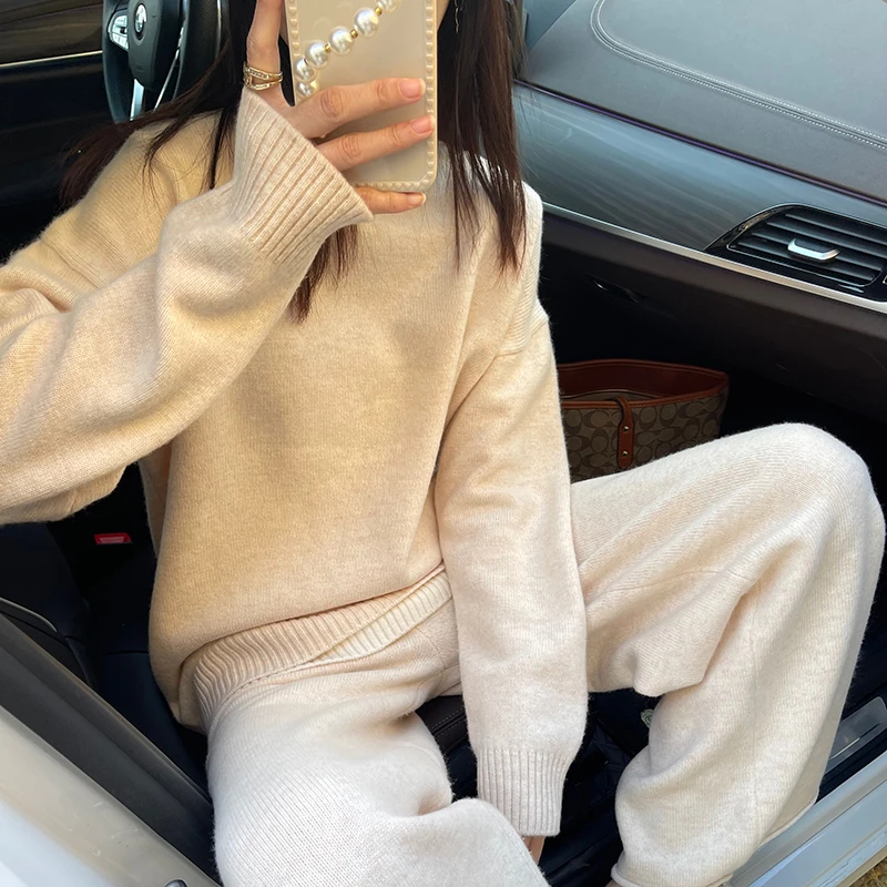 秋冬新款羊绒套装女半高领针织毛衣阔腿裤羊毛两件套休闲减龄慵懒
