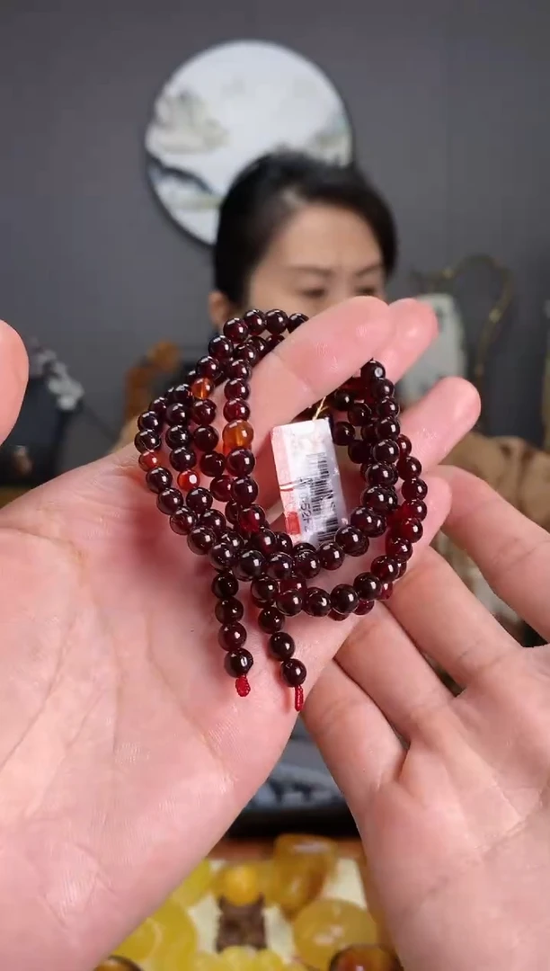 【闪购商品】琥珀颈饰未镶嵌5+血珀（多样式发其一）