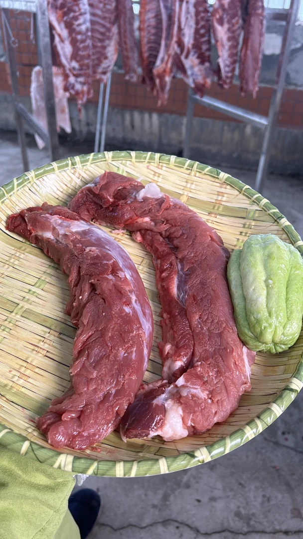 （纯瘦肉）四川珙县农村自然生长360天本地土黑猪【现场称重】