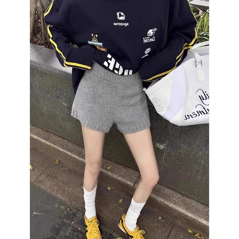 芯娇晴日系辣妹灰色针织短裤女春秋时尚穿搭外穿阔腿毛线打底裤子