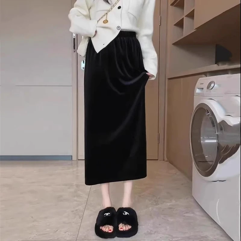 芯娇晴黑色金丝绒半身裙女春秋松紧高腰气质半裙小个子加绒包臀裙