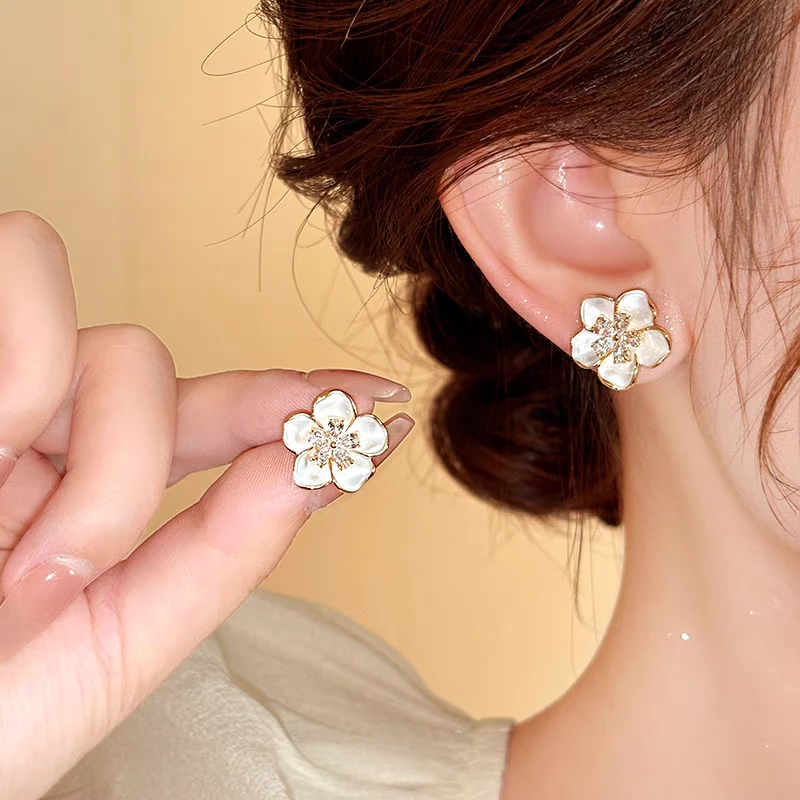 925银针花朵耳钉女轻奢高级感气质时尚耳环2025新款爆款百搭耳饰
