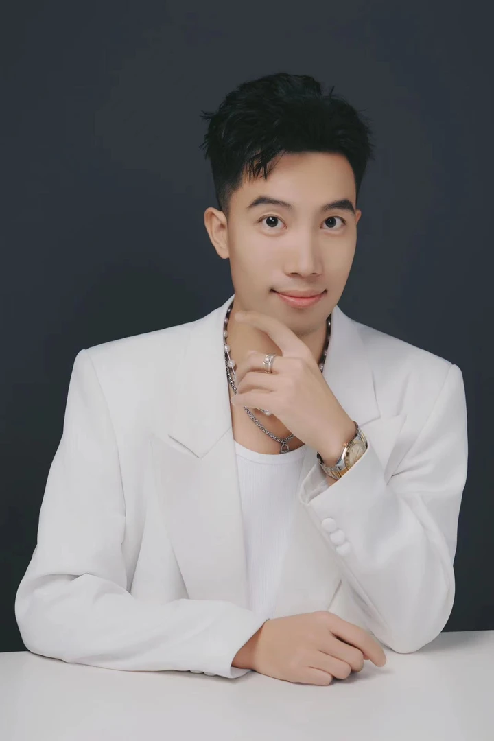 【小表弟粉丝专享H】预7深圳南油设计师款时尚百搭轻奢显瘦连衣裙