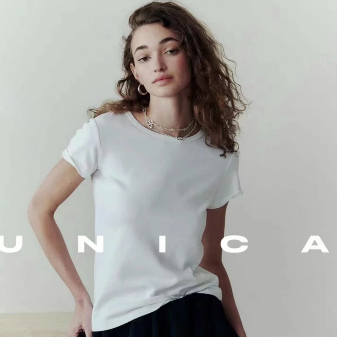 圆领短袖T恤简约大气时尚休闲