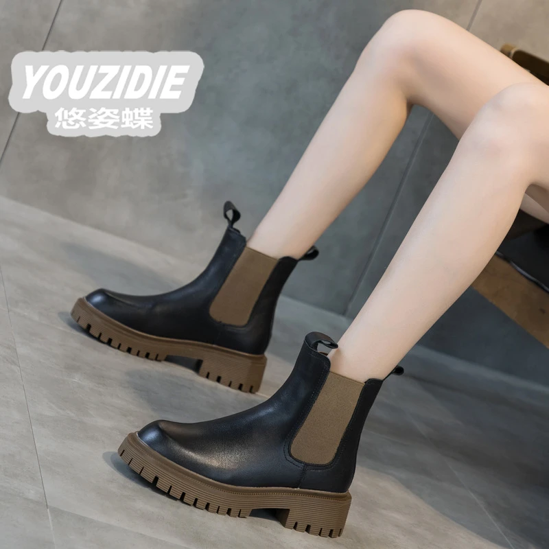 时尚秋冬靴女靴子短靴网红百搭真皮复古冬季蕾丝皮靴高跟靴粗跟