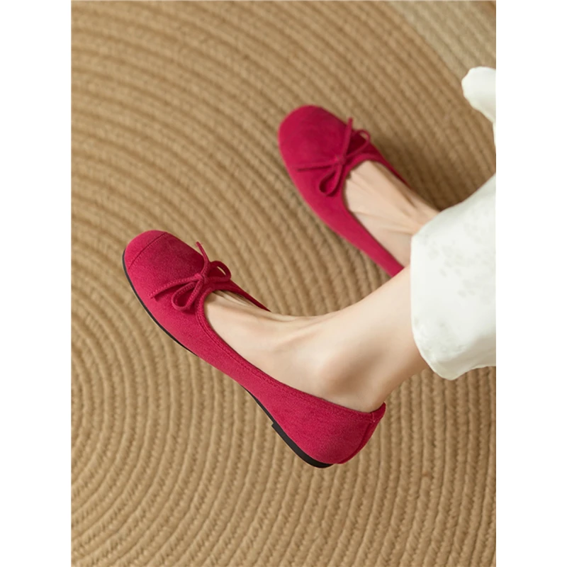 蝴蝶结绒面圆头浅口平底单鞋女大码春秋新款软皮软底芭蕾舞豆豆鞋