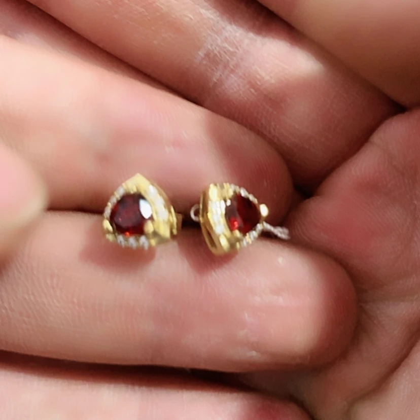 【闪购商品】石榴石耳饰银S925镶嵌