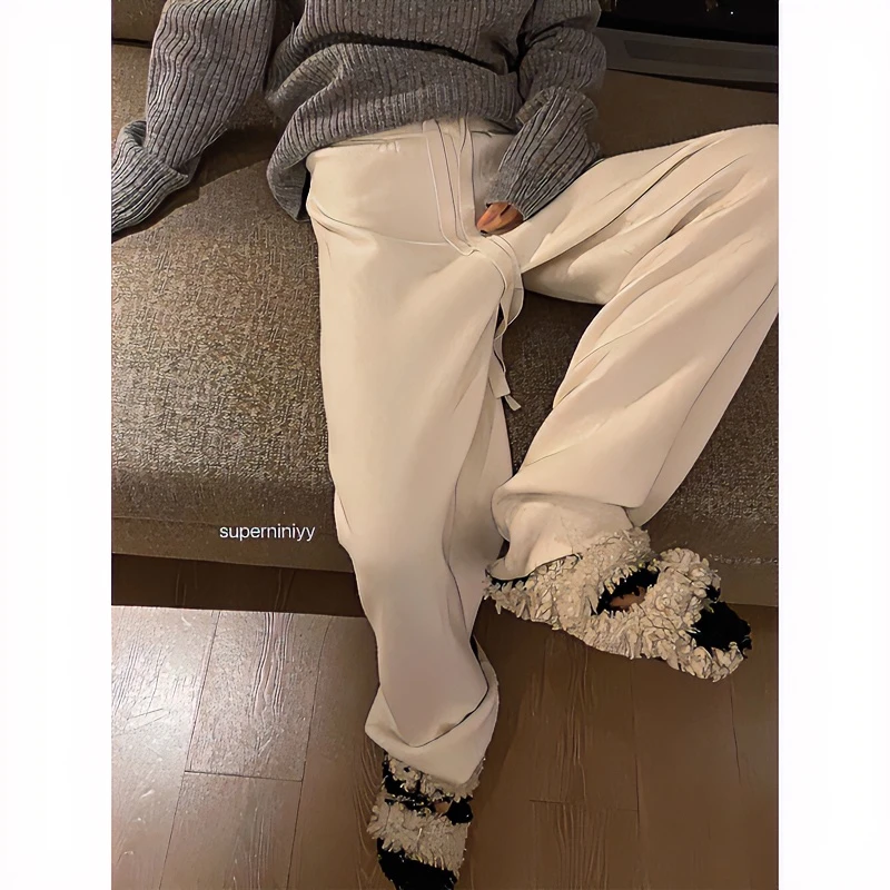 高贵上档次女裤冬天加厚加绒裤子女秋冬百搭窄版阔腿裤法棍糯米裤