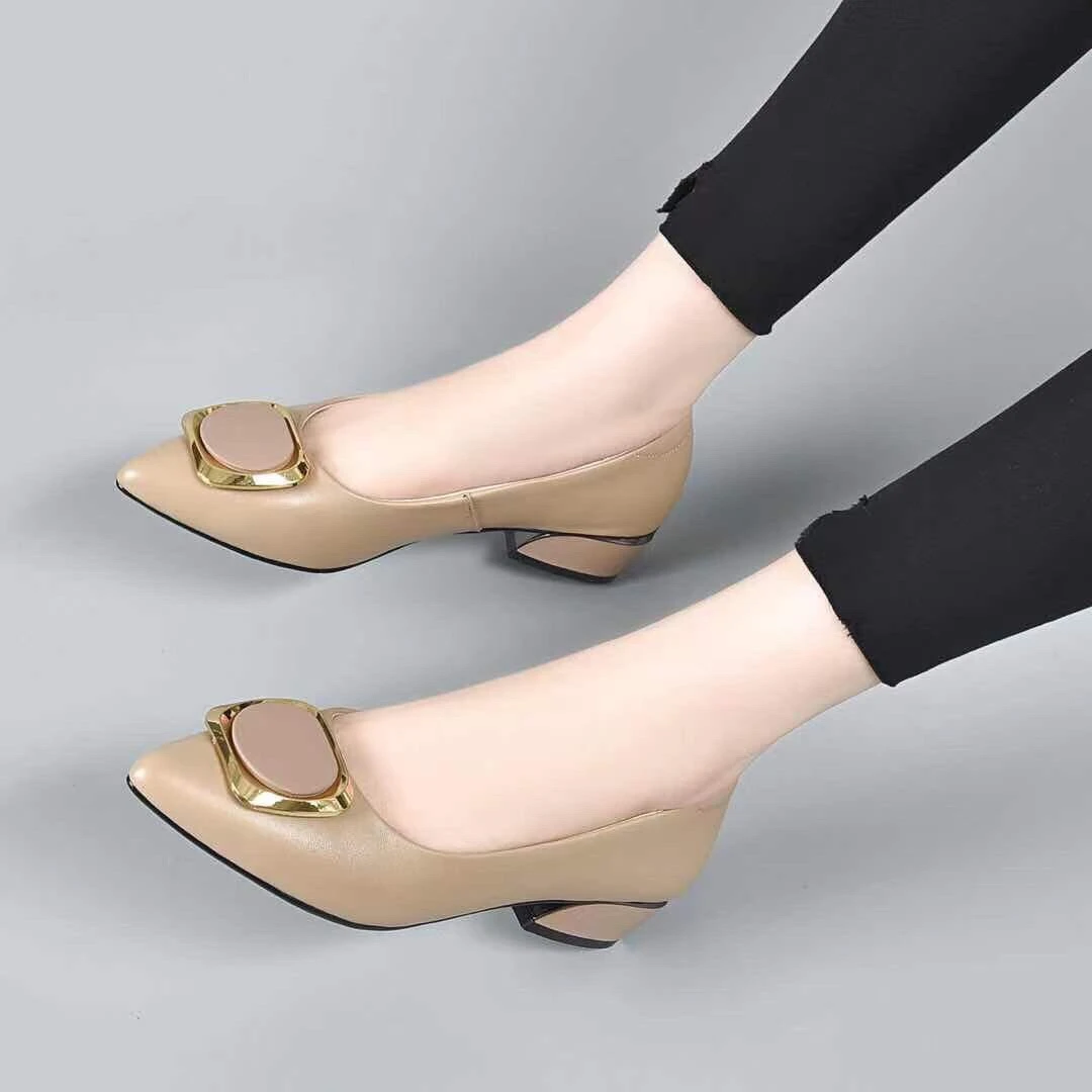 低跟单鞋女夏真皮平底瓢鞋软底粗跟浅口尖头春秋2025新款软皮百搭