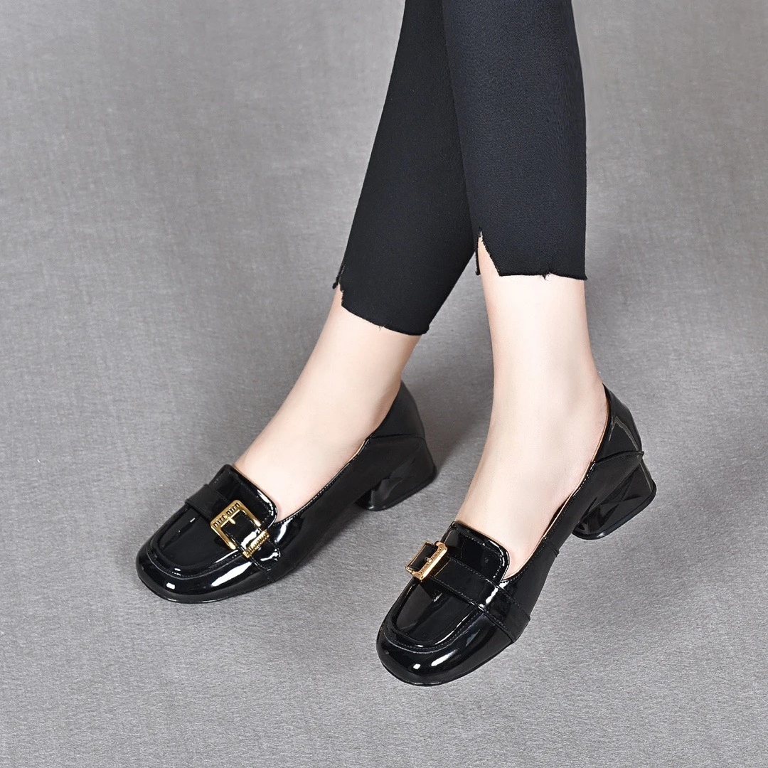 真皮粗跟单鞋女春夏新款英伦风复古2025中跟乐福鞋一脚蹬小皮鞋女