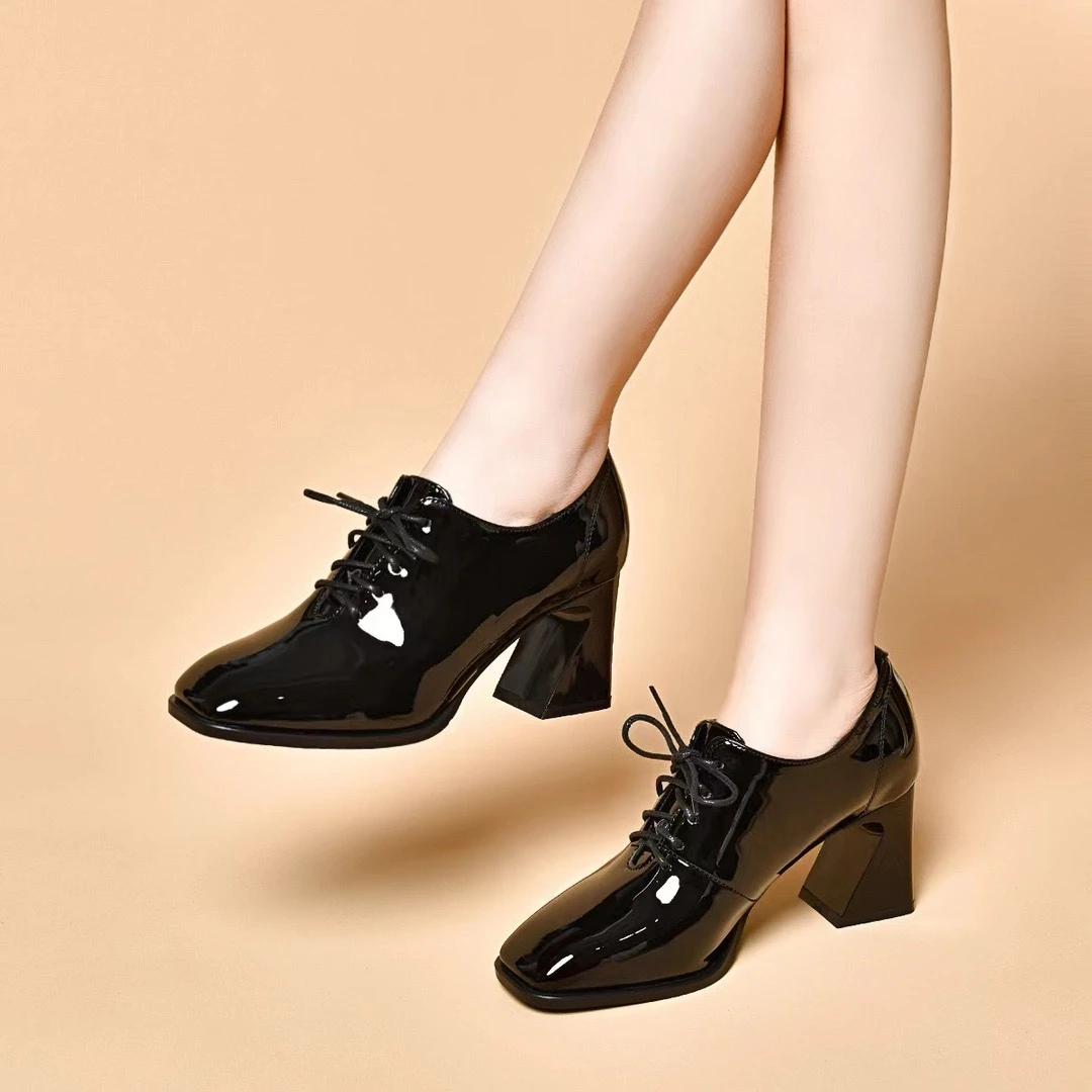 方头小皮鞋女粗跟高跟鞋黑色英伦风女鞋2025年新款春秋季真皮单鞋