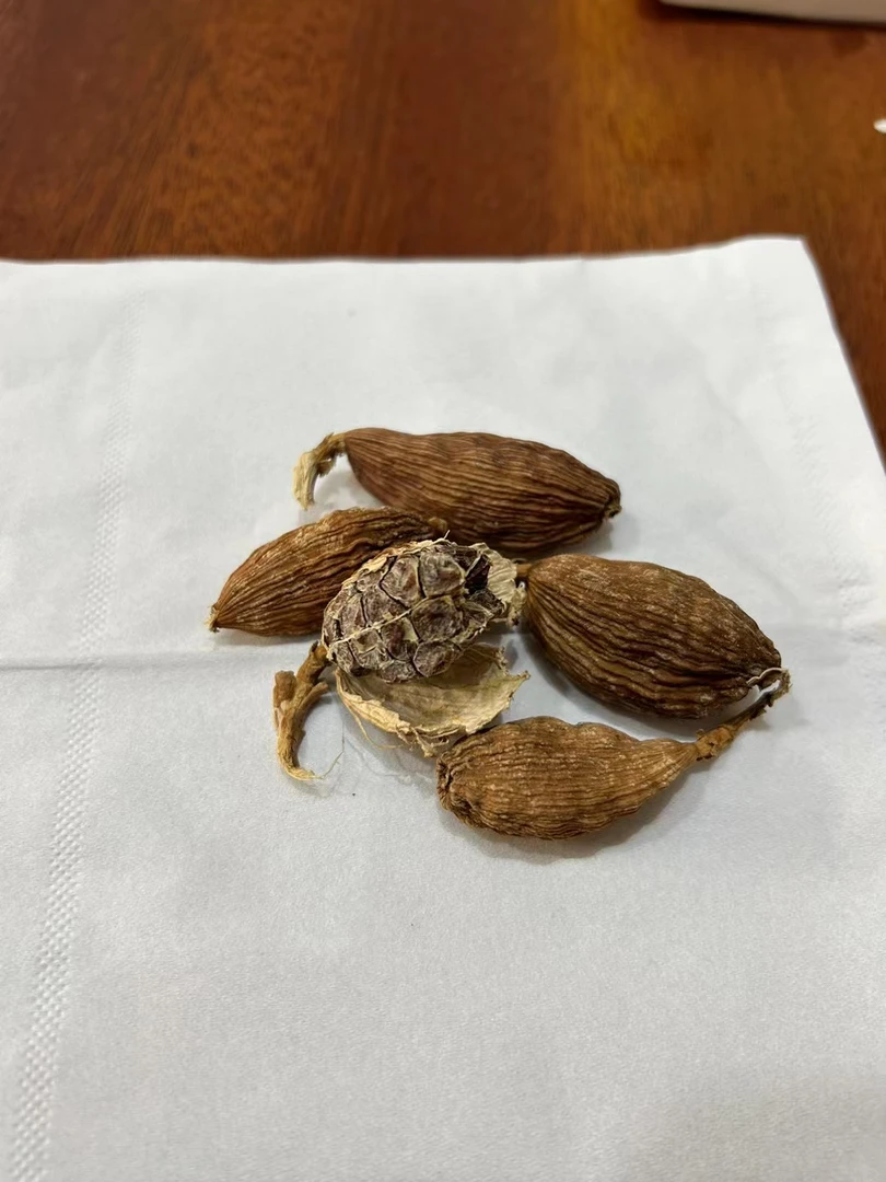 干草果，云南腾冲草果，产地一手货源，自产自销。无烟熏