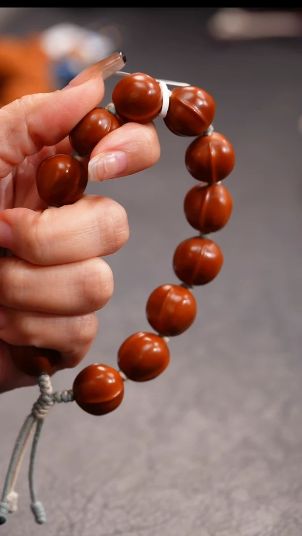 【闪购商品】橄榄核吊坠橄榄核