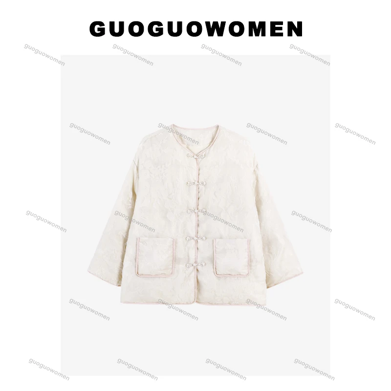 果果家 新中式2024冬季女圆领刺绣盘扣简约减龄保暖羽绒服外套