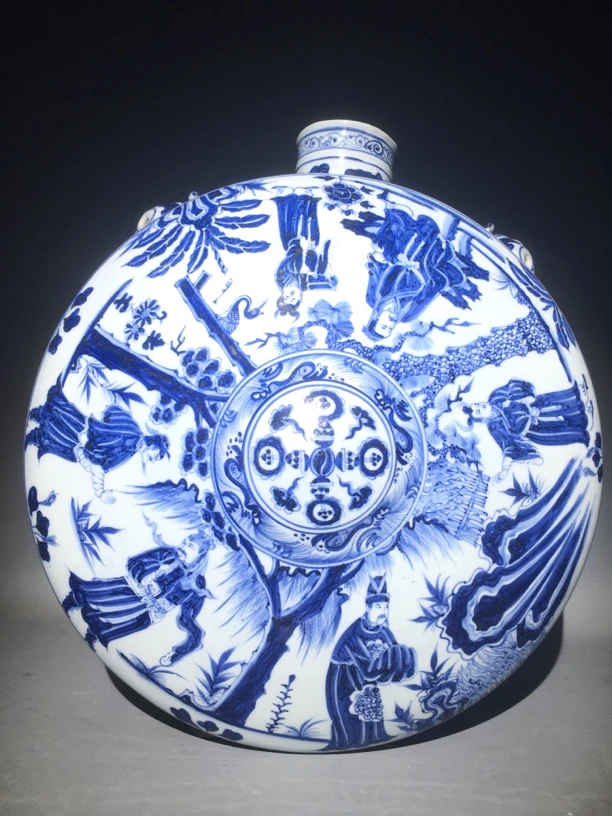 青花人物故事遍瓶