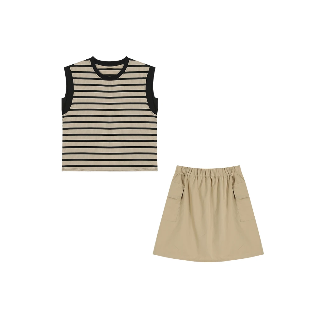 2024夏季新款时尚条纹设计感显瘦套装8856