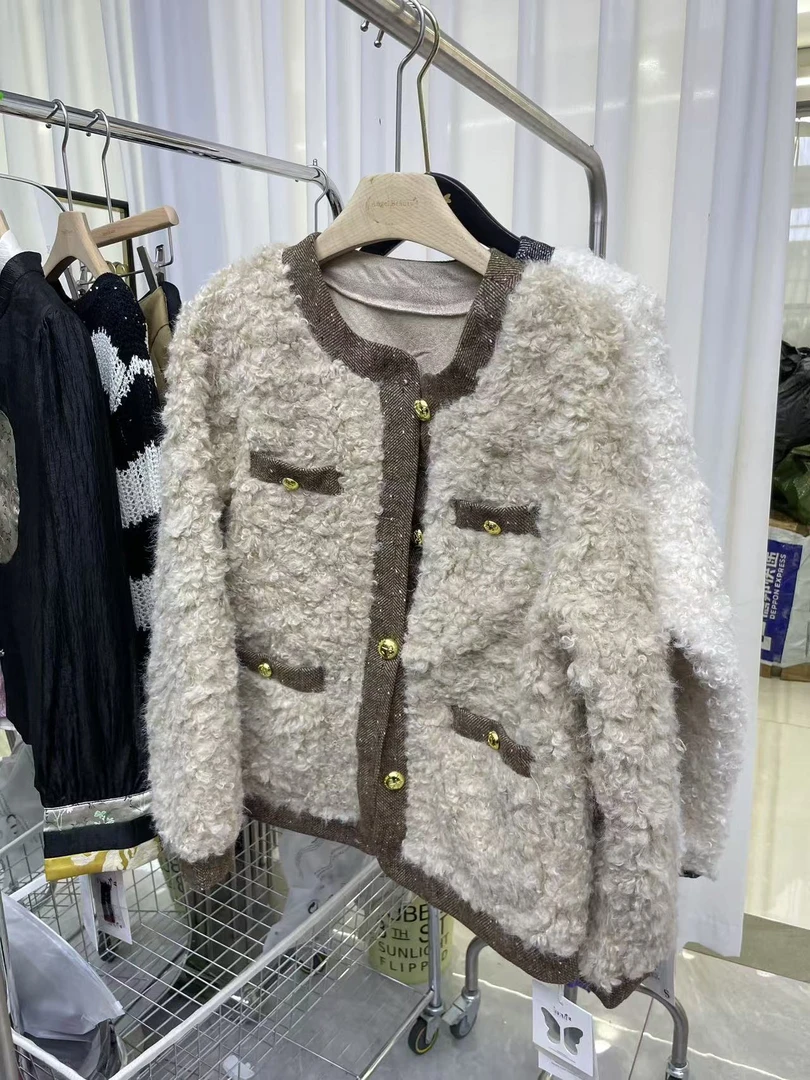 2024秋冬新款时尚设计感外套8863395