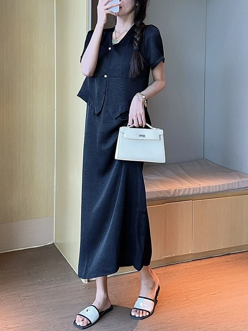 09009法式轻奢缎面冰感压花短袖两件套气质吊带连衣裙吊带套装