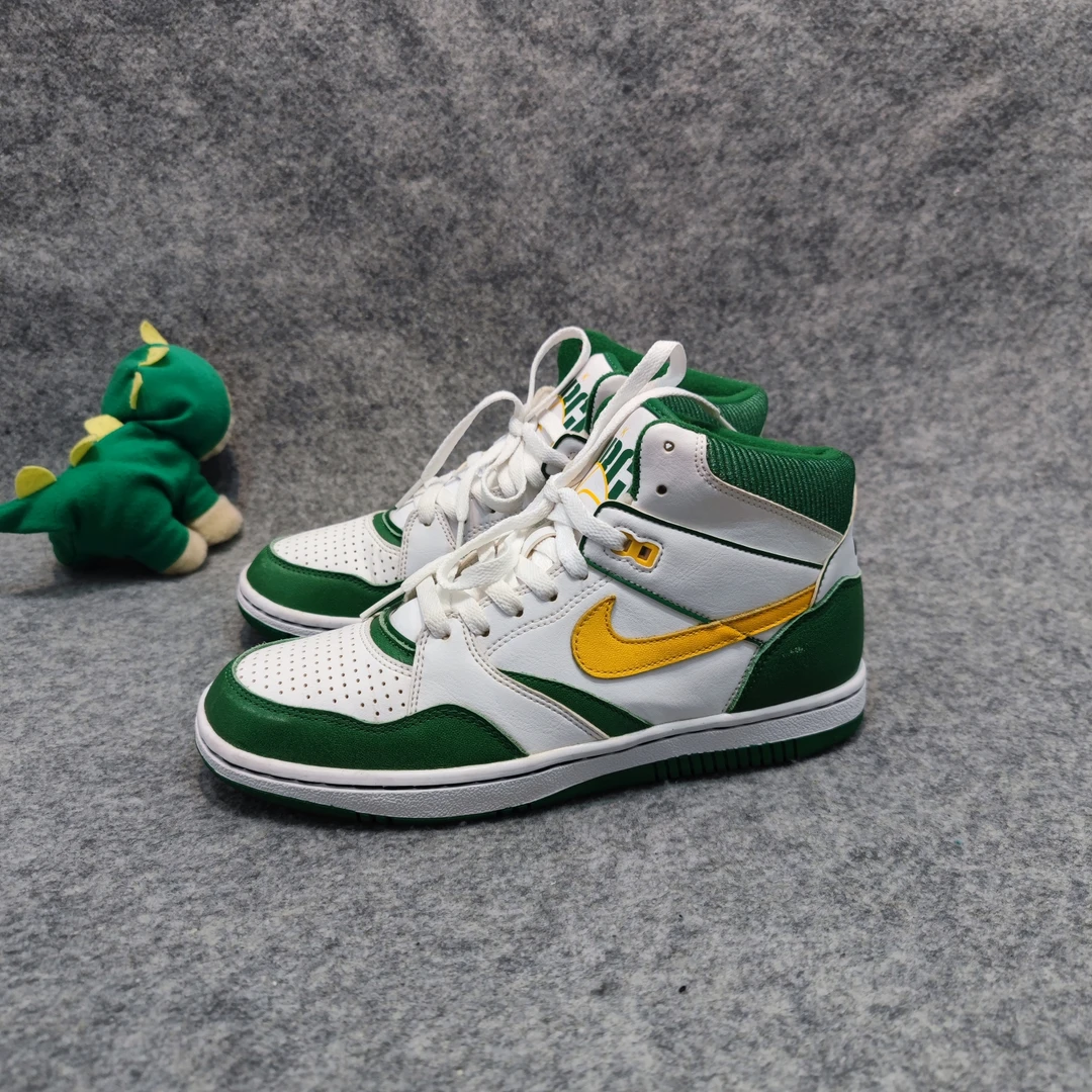 95新 NIKE/耐克 41码 正品SkyForce巴西 原盒 已绝版 板鞋