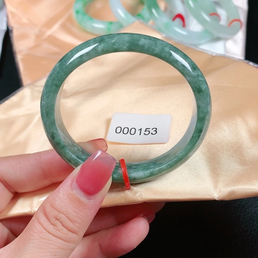 【闪购商品】翡翠手镯未镶嵌53圈贵妃000153