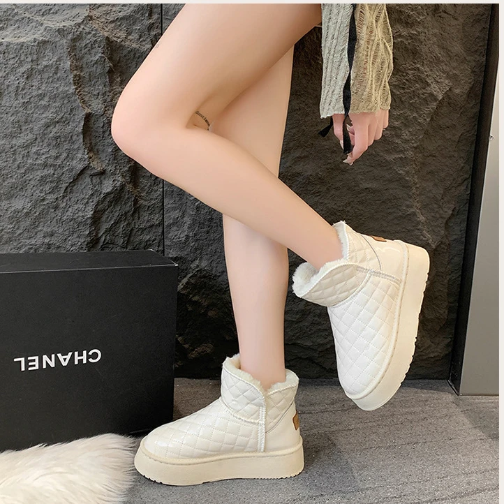 厚底雪地靴女皮毛一体2024新款冬季松糕加绒加厚保暖面包东北棉鞋