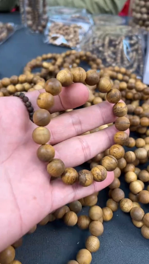 【闪购商品】沉香手串100号越南芽庄多样性发一条