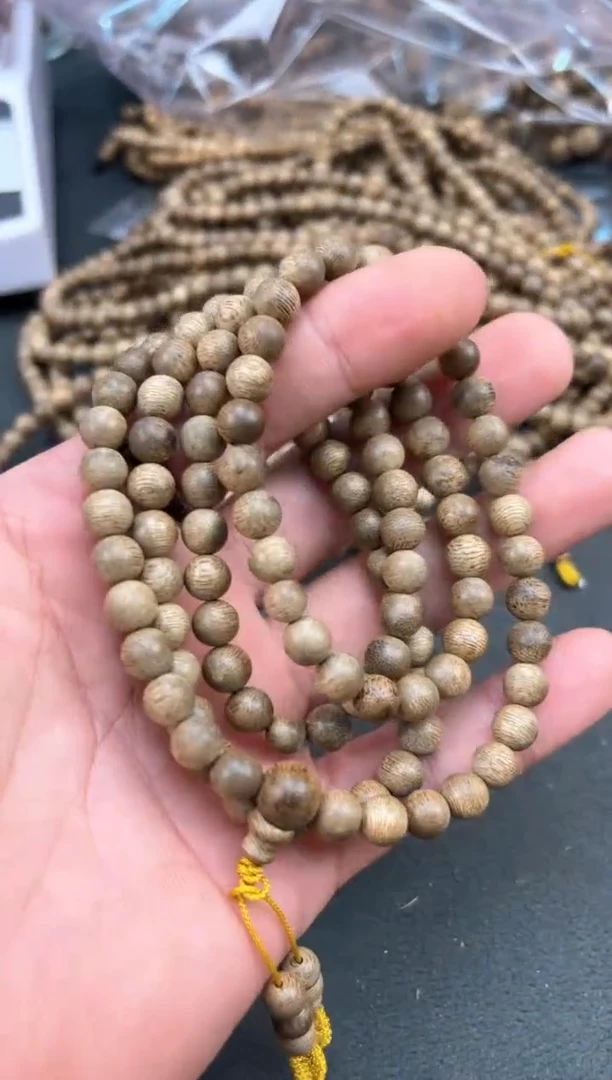 【闪购商品】沉香手串27号柬埔寨多样性发一条