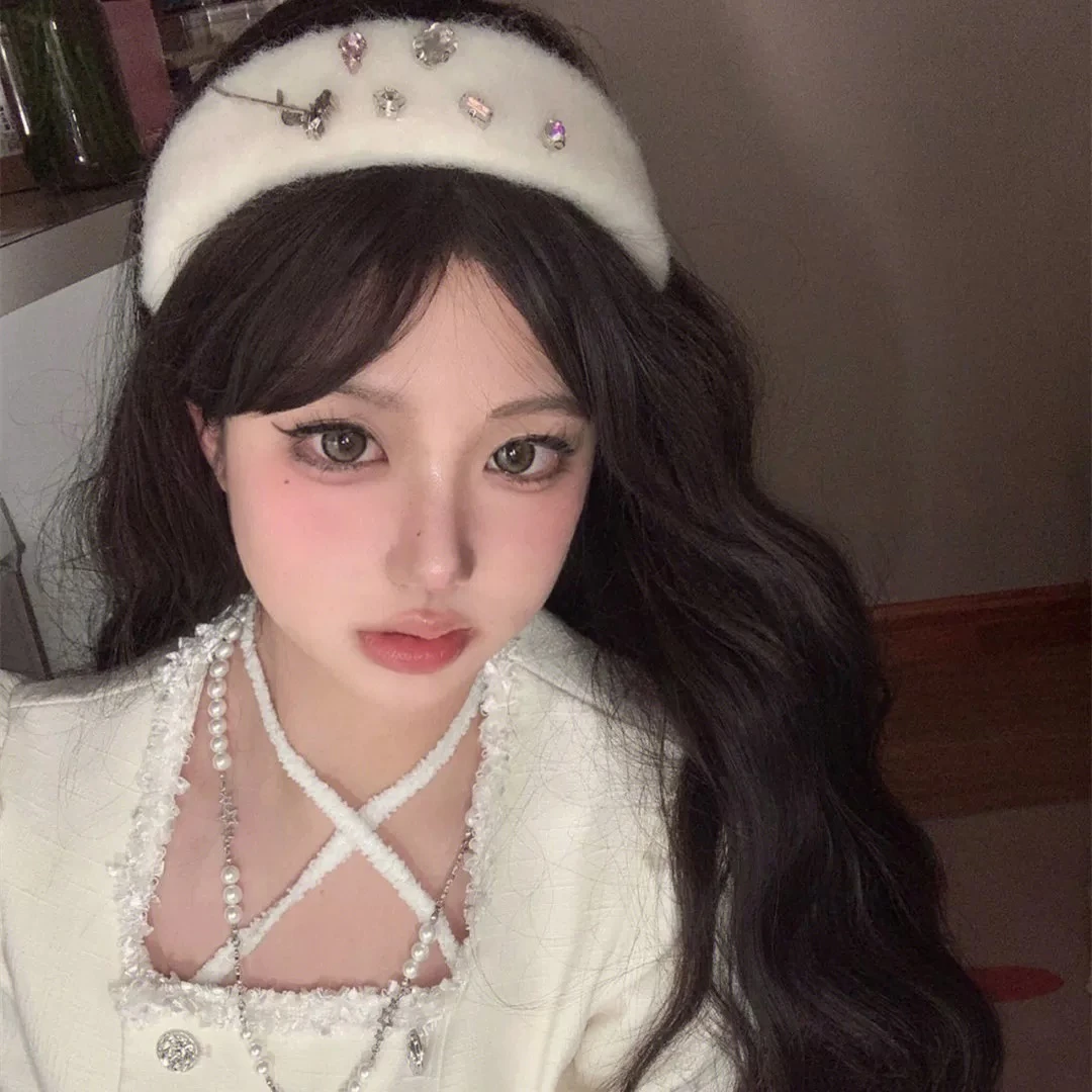 水钻玫瑰发箍白色毛绒高颅顶宽边甜酷发夹高级感百搭ins气质网红