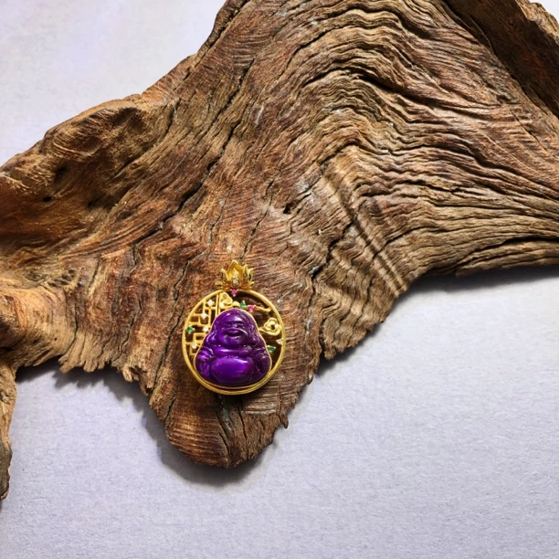 【耿总珠宝】天然舒俱来帝王紫小佛公18K吊坠17多样性发一D0496