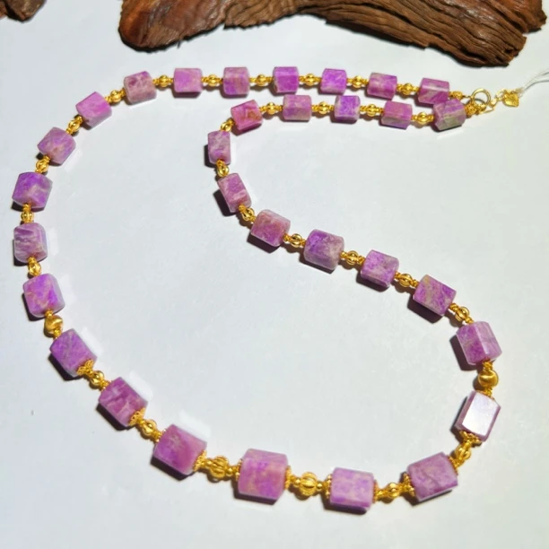 【圣芭黎】天然舒俱来樱花粉方块18K项链6/5多样性发一B42GS