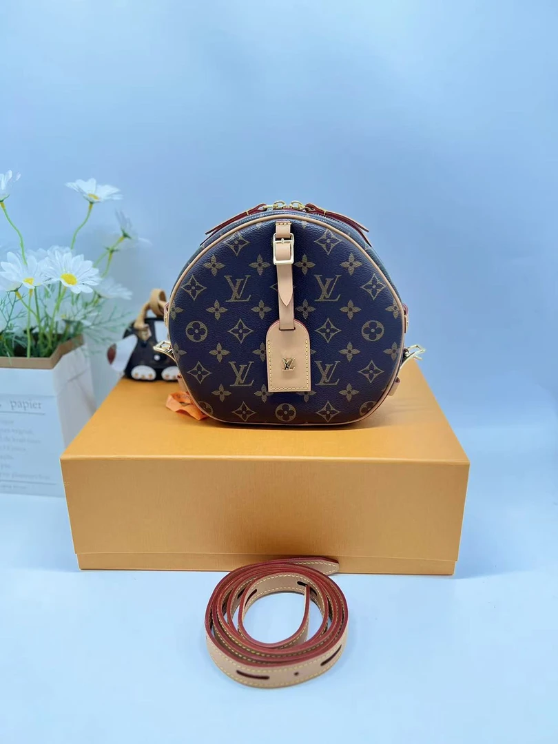 99新 LouisVuitton/路易威登 LV二奢妞妞/软饼包/大软饼/芯片