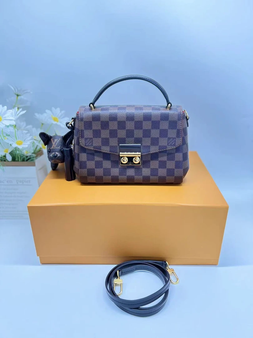 99新 LouisVuitton/路易威登 LV二奢妞妞/邮差包/流苏邮差