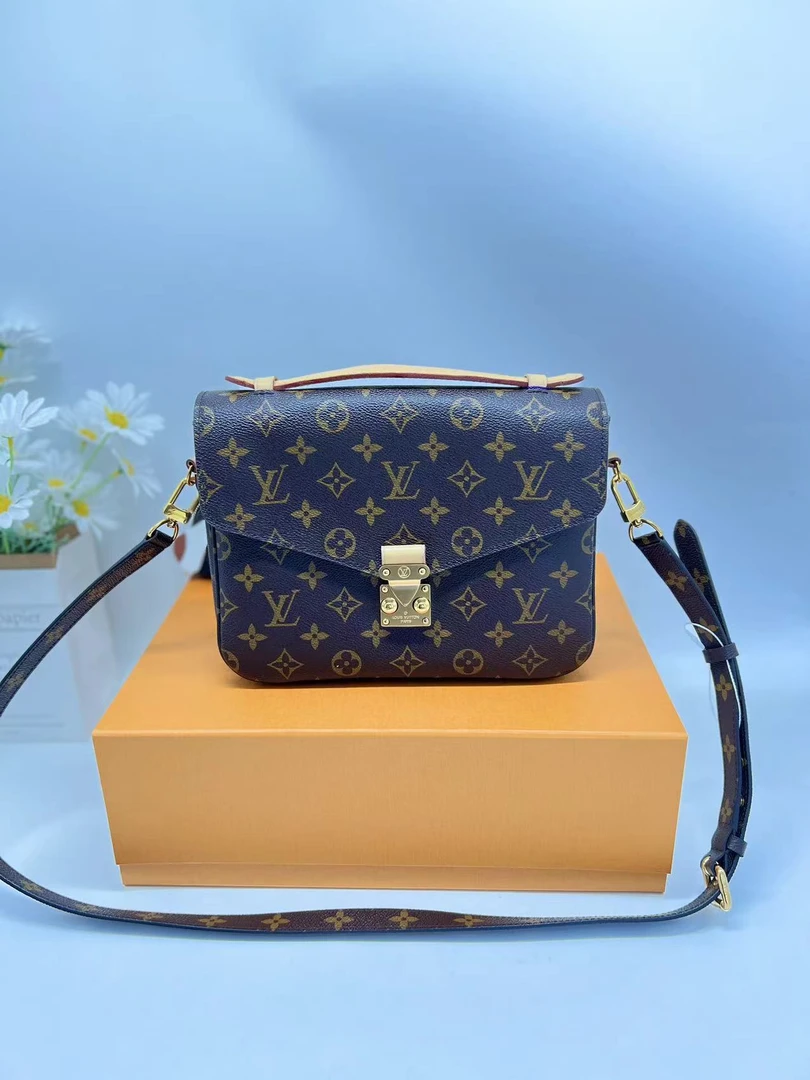 99新 LouisVuitton/路易威登 97新/邮差包/老花邮差