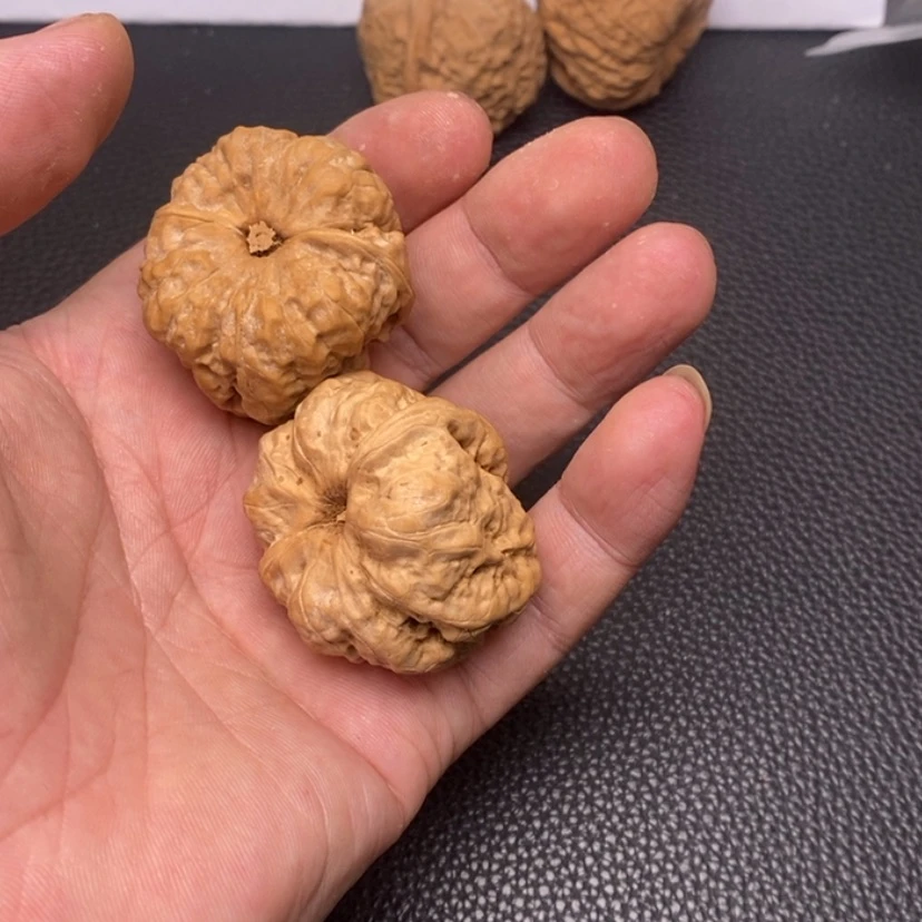 【闪购商品】文玩核桃吊坠我*我